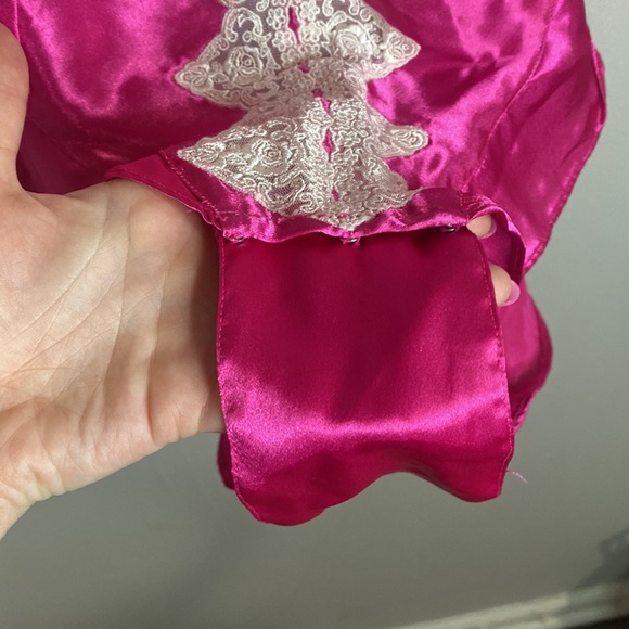 🦋1990’s Vintage Victoria's Secret Gold Label Lace Fushia Teddy! - Picture 9 of 14